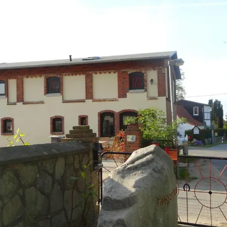 Schoenes In Bastorf Am *